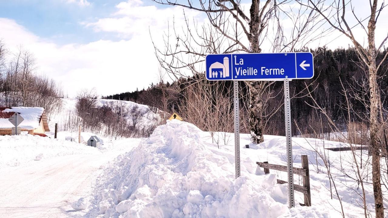 La Vieille Ferme, Ecogite Saint-Fulgence Exteriör bild