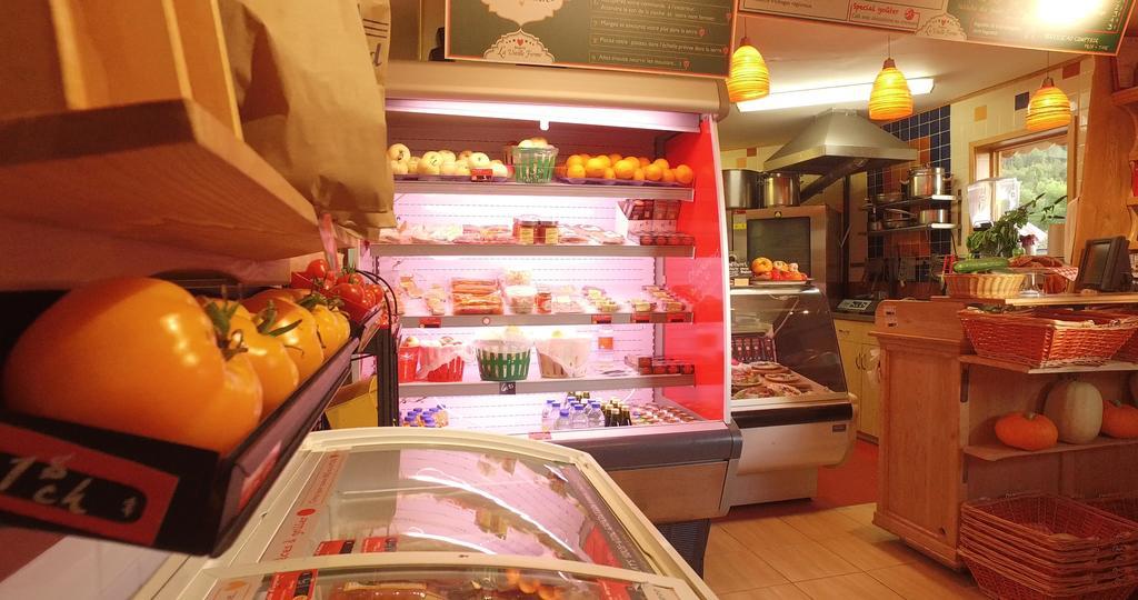La Vieille Ferme, Ecogite Saint-Fulgence Exteriör bild